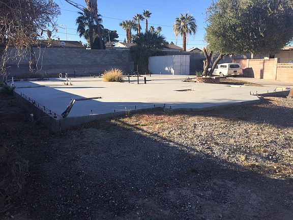 4th image of 4037 Vahe Cir