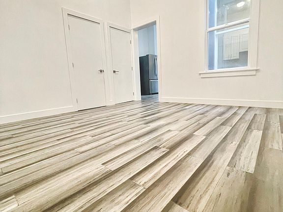 5th image of 1574 Church St APT 4