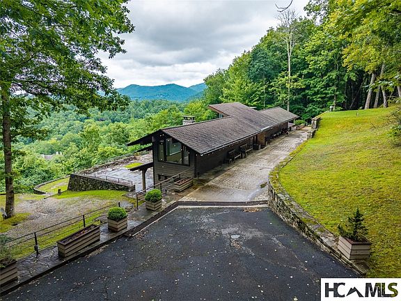 4th image of 163 View Road