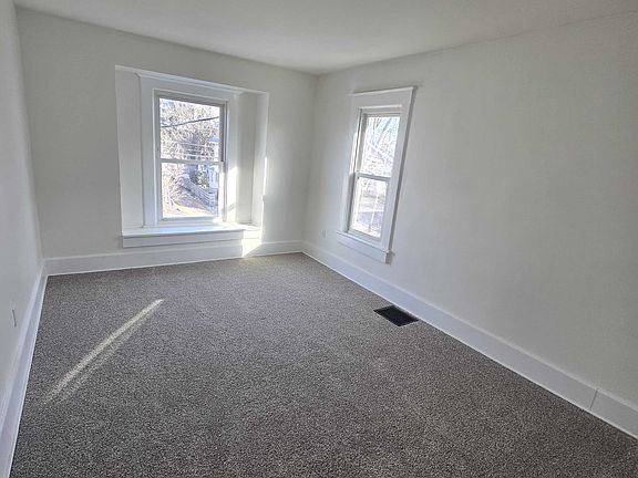 4th image of 415 W Liberty St #415
