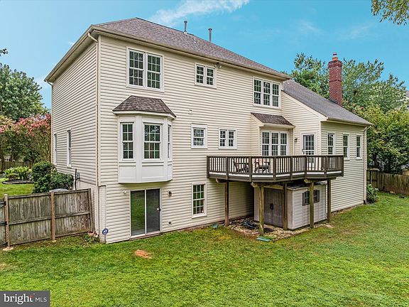 3rd image of 4706 Walney Knoll Ct