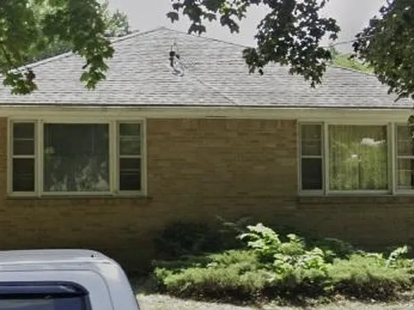 2219 7th Ave #3, Rockford, IL 61104