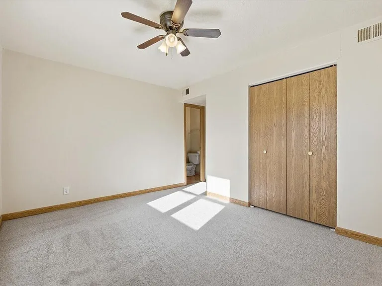 4009 Twin City Dr — Photo 5