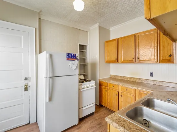 247 Roosevelt Ave #1, Syracuse, NY 13210