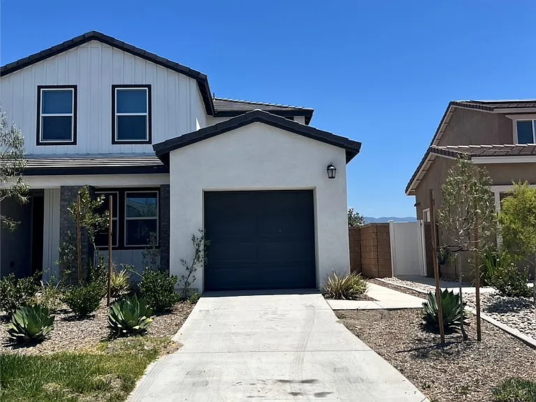 2437 Crater Ave — Photo 1