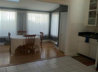 318 Fairmount St, Lowell, MA 01852