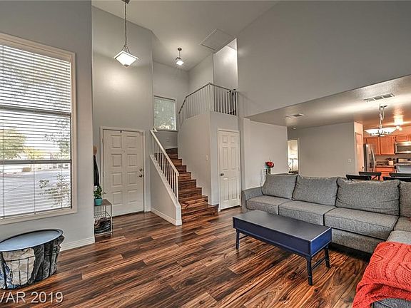 5th image of 2445 Cliffwood Dr