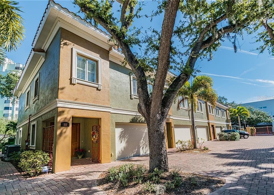 1st image of 4907 Bayshore Blvd Unit 111