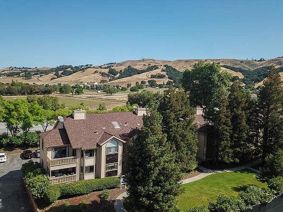 5th image of 2222 Brega Ct