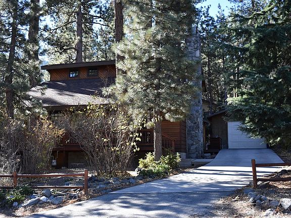 4th image of 1219 Robin Ln