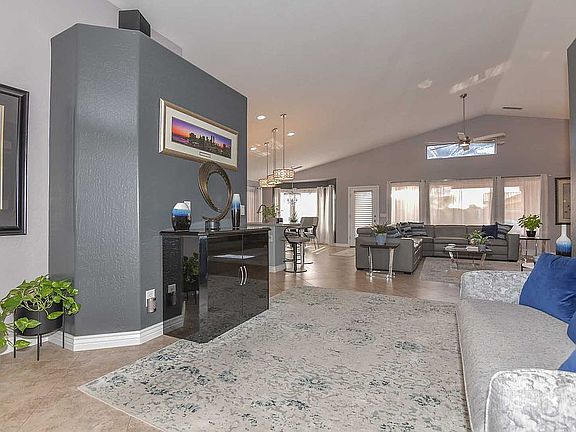 4th image of 13379 W Caribbean Ln