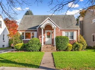 672 Lincoln Ave, Maywood, NJ 07607
