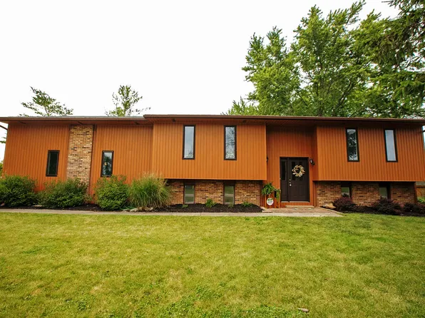 3008 Jonathan Dr, Sidney, OH 45365