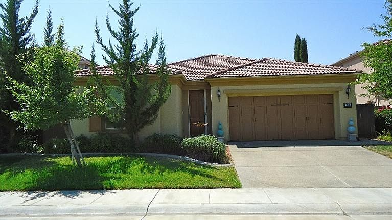 1st image of 1060 Thornhill Ln
