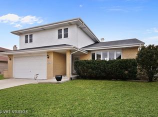 7525 Prestwick Dr, Tinley Park, IL 60477