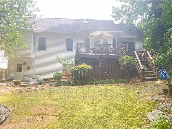 2nd image of 617 Overhill Dr