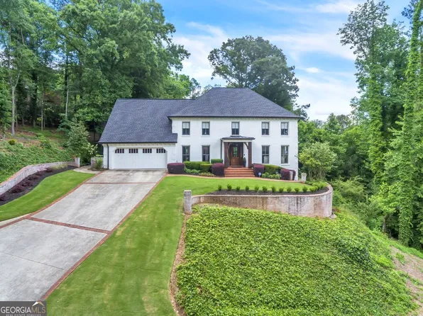 685 Willow Knoll Dr SE, Marietta, GA 30067