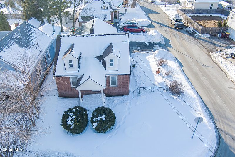 2nd image of 3045 Edgewood Avenue