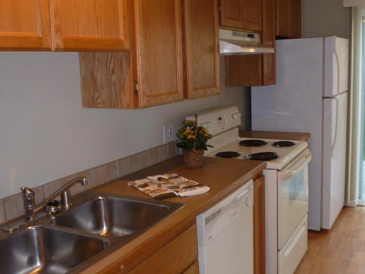 1 bed, 800 sqft, $1,500 — Photo 3
