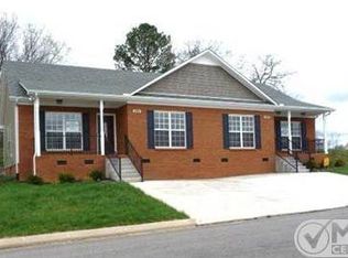 722 Cobblestone Dr, Columbia, TN 38401