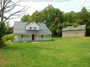 2249 Midway Rd, Sumerco, WV 25567