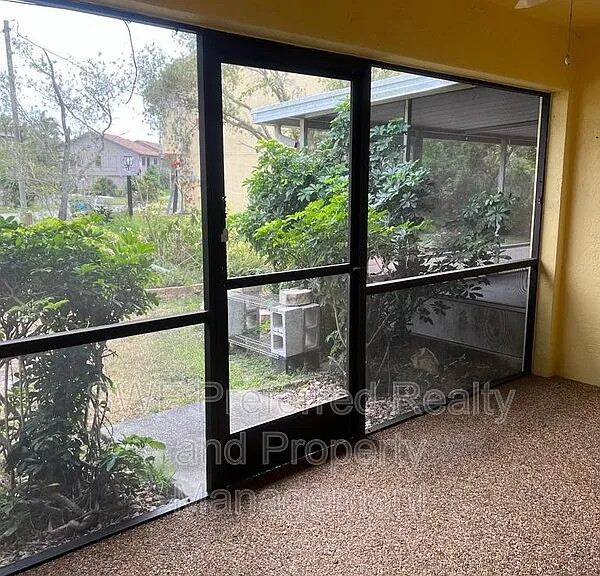4341 Country Club Blvd #1 — Photo 2