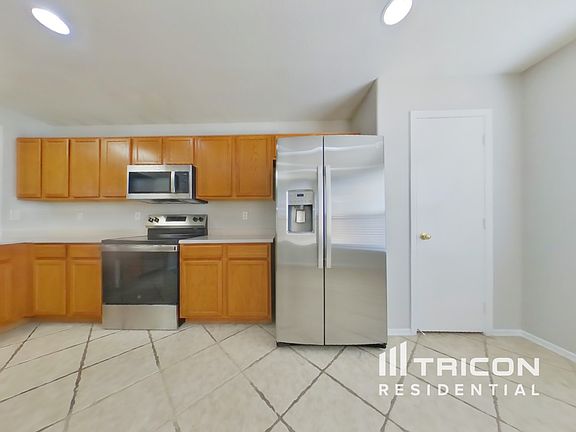 5th image of 10610 E Baywood Ave
