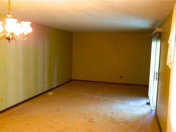 5th image of 7104 Cranlyn Dr