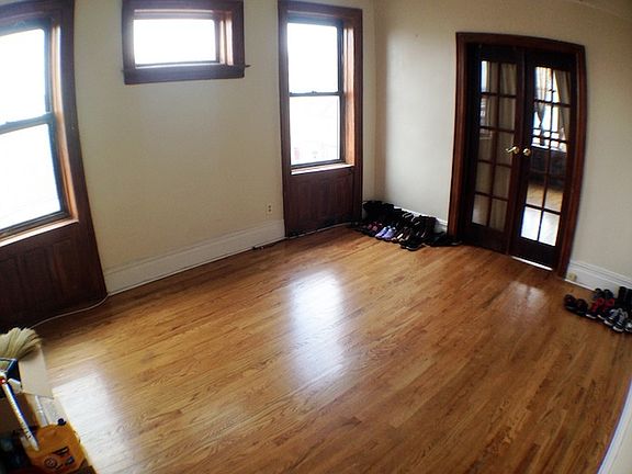 2nd image of 81 Romaine Ave APT 8