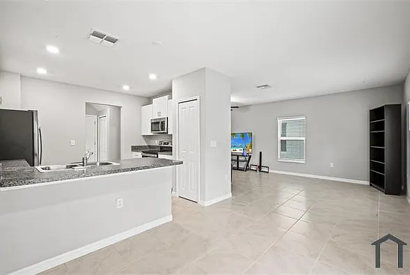 3 bed, 1528 sqft, $2,850 — Photo 3