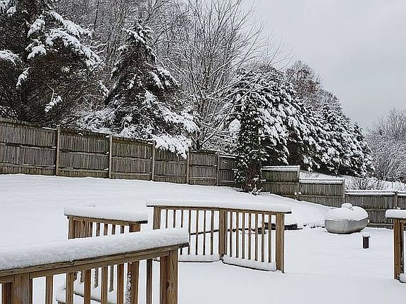 2nd image of W764A Valley Dr