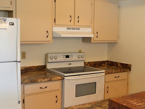 2nd image of 513-A Wigwam Ln