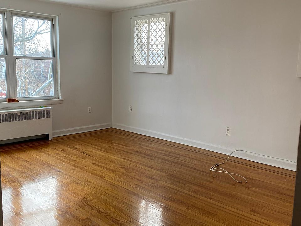 1st image of 2531 Lurting Ave Floor 2
