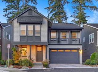 11902 NE 71st Ln, Kirkland, WA