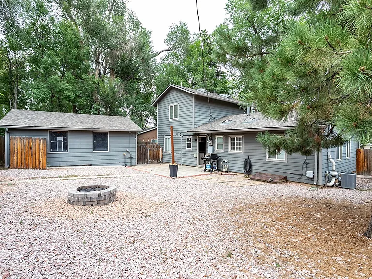 1005 Norwood Ave — Photo 28