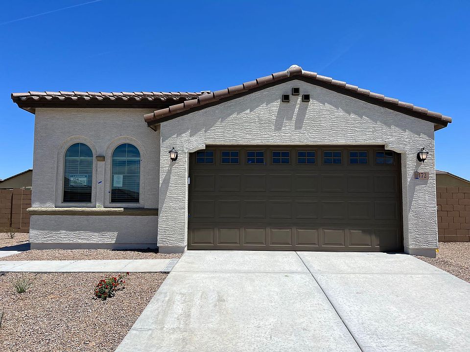 1st image of 472 E Ruby Dr