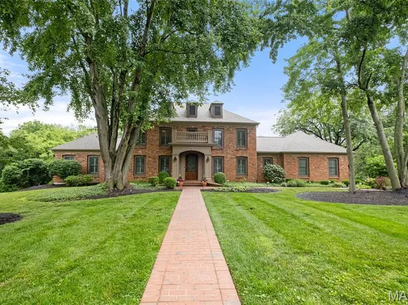 9 Arlington Oaks Ct, Chesterfield, MO 63017