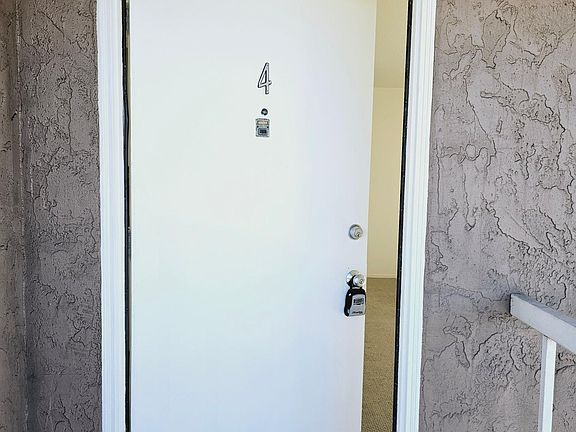 2nd image of 114 Maple Ave #4