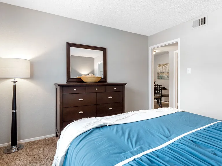2 Bedroom B - 2 Bed / 2 Bath - 889 Sq.Ft.