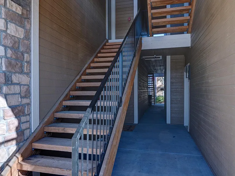 1034 S Dearborn St #103 — Photo 9