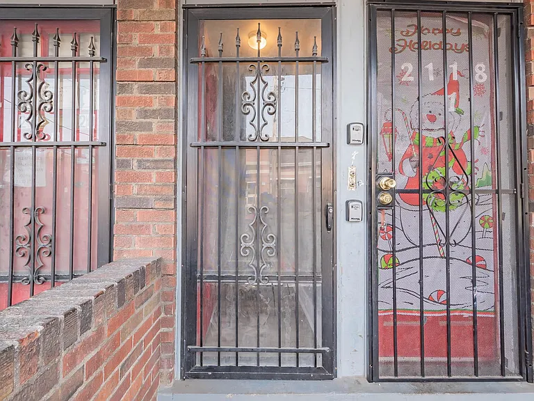 2118 Bedford Ave #2 — Photo 11