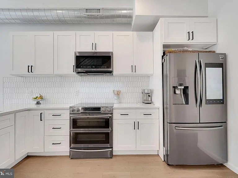 709 N 19th St #2 — Photo 5