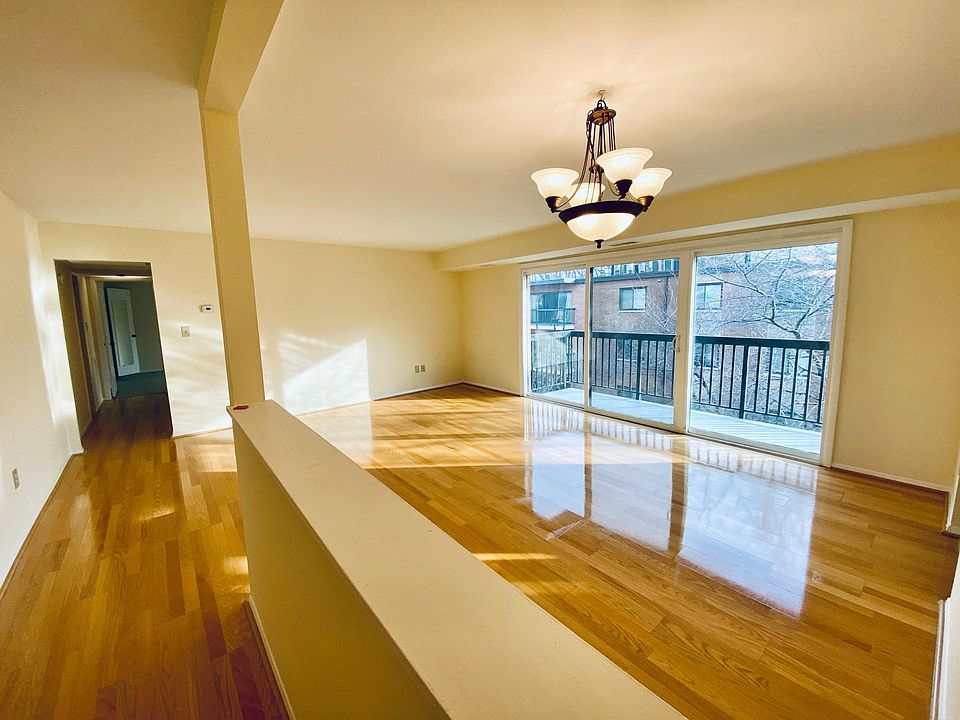 1st image of 3242 S 28th St APT 402