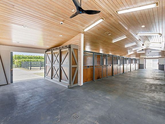 4th image of 13155 Southfields Road