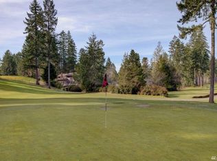 880 E Country Club Dr E, Union, WA 98592