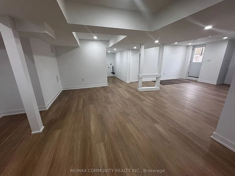 43 Terry Cres #BASEMENT — Photo 9