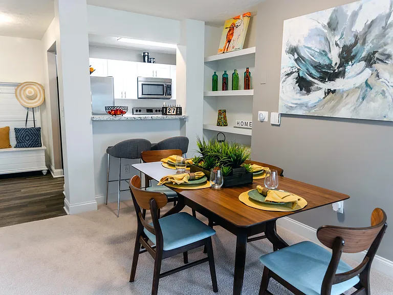 Heron Springs Apartments — Photo 9