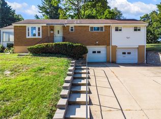 425 Valleyview Dr, Pittsburgh, PA 15215