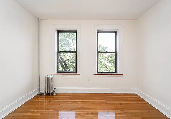 5th image of 21-46 Crescent St #C8