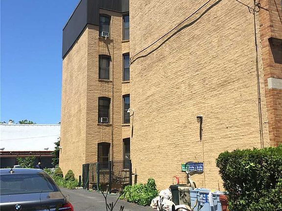 4th image of 24-14 21st St